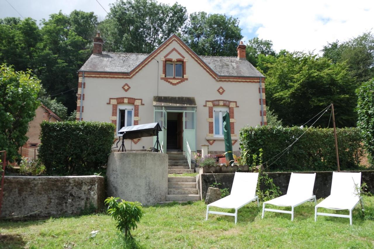 Domaine Du Pavillon Gite 15 Personnes Issy-l'Eveque Exteriér fotografie